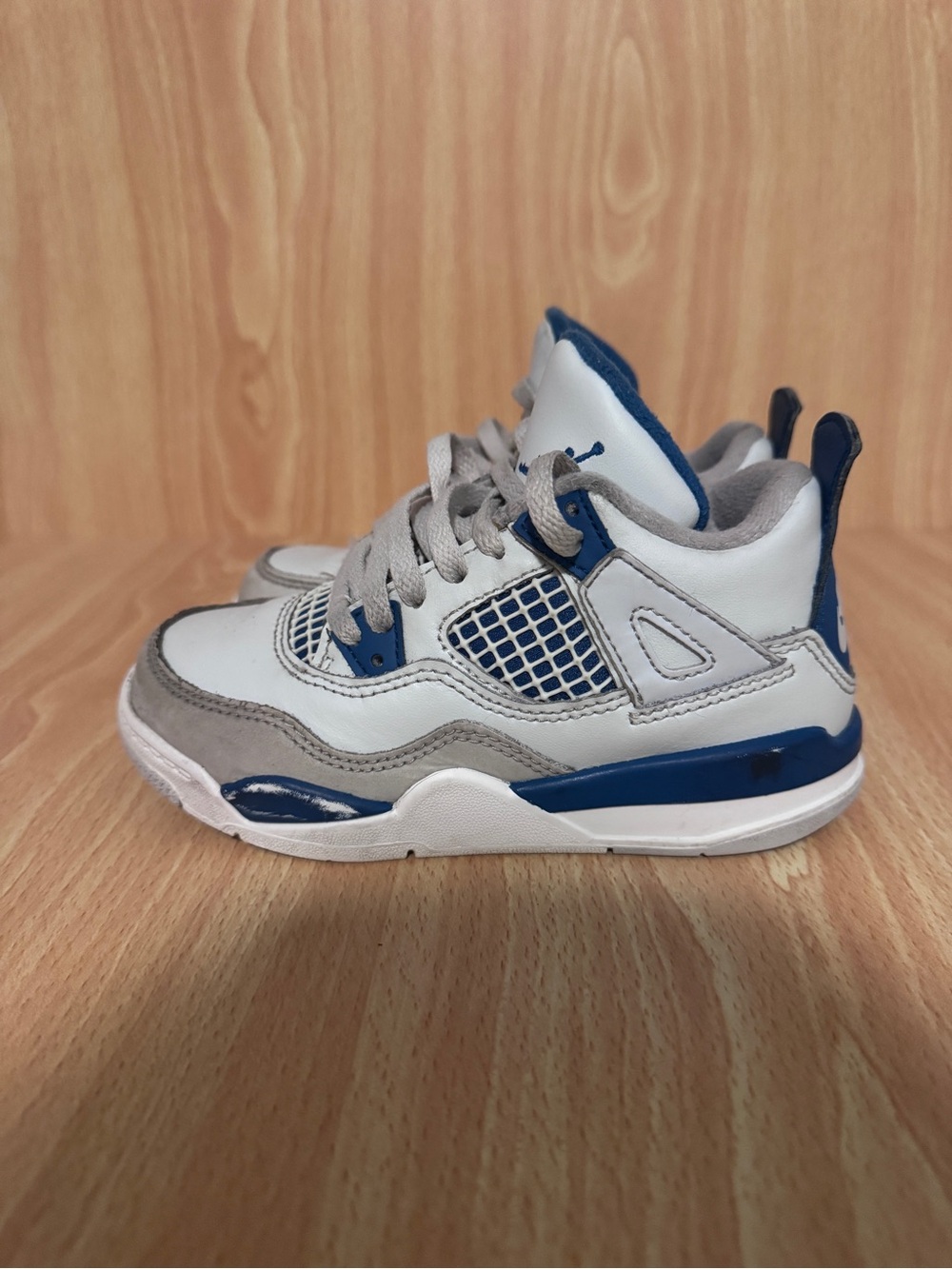 Nike Air Jordan 4 Retro (PS) Kids Grey and Navy Athletic Shoes